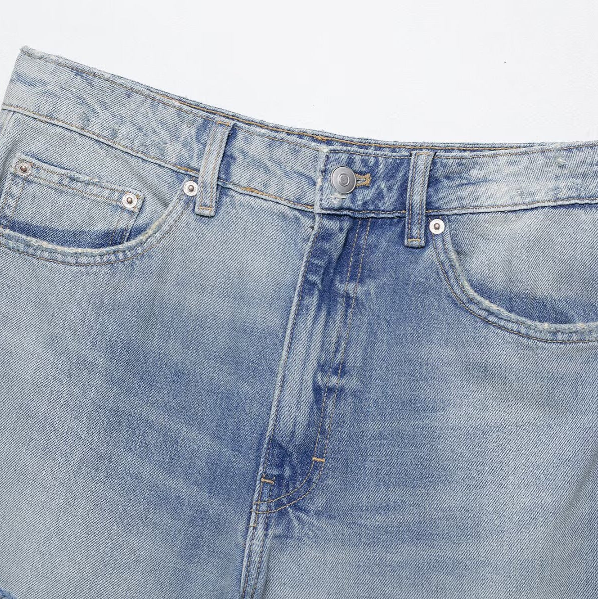 Loose denim casual shorts by eprolo