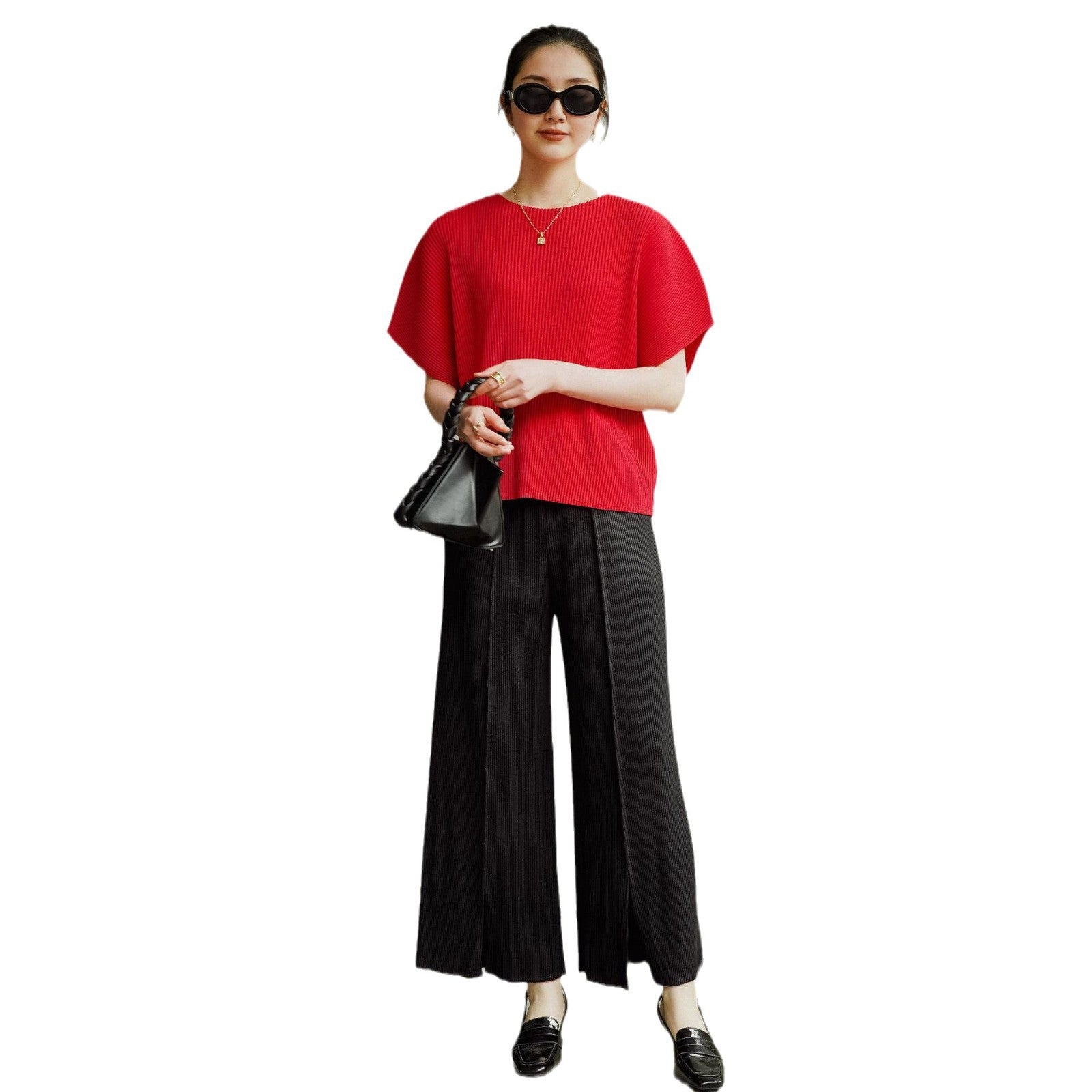 Comfortable Casual Basic Round Neck T-Shirt with Pleated Design, High-End Style by eprolo