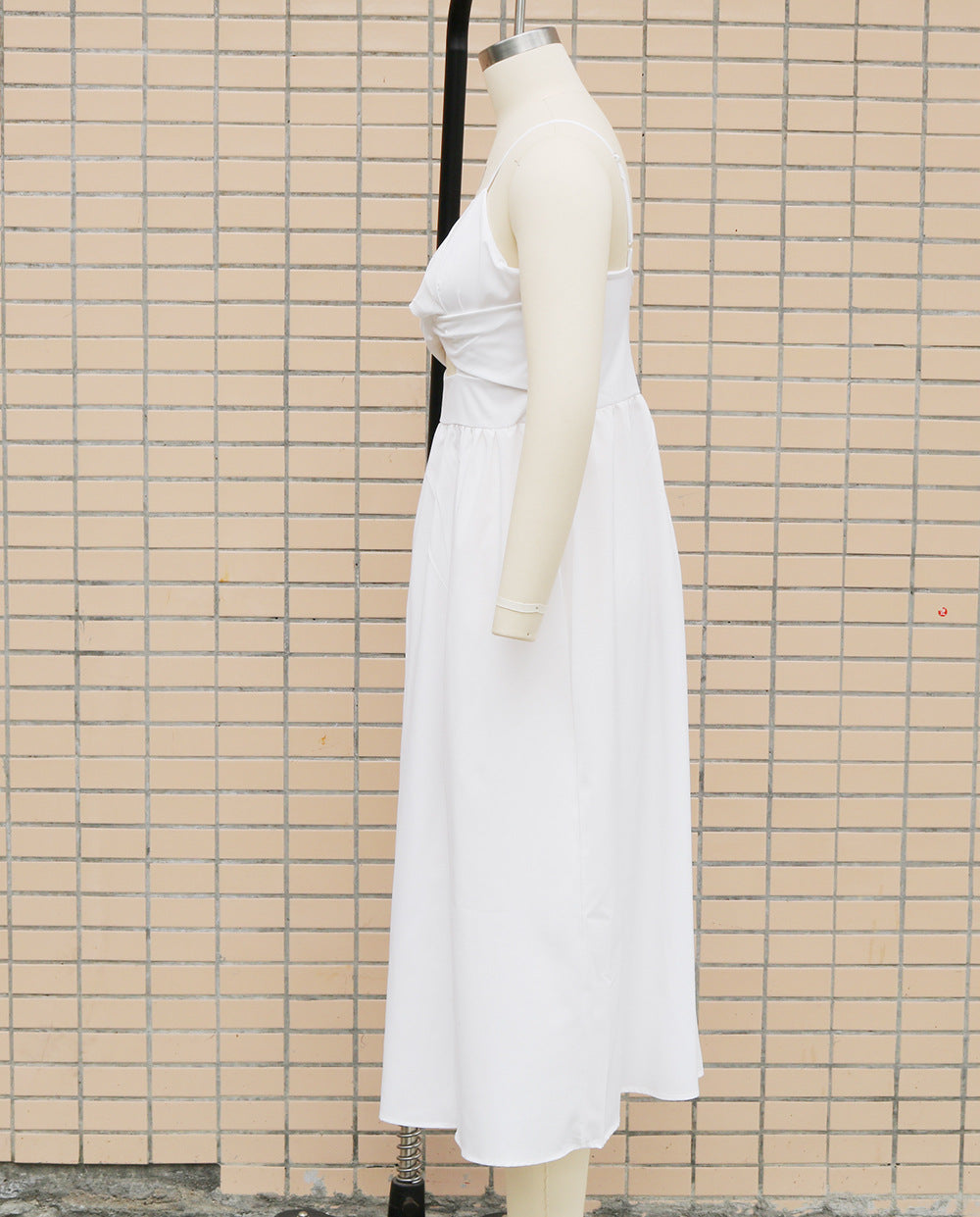 Europe and the United States cross-border foreign trade new women's Amazon suspenders V-neck large pendulum dress slim-fit backless mid-length dress by DERILUJA LLC